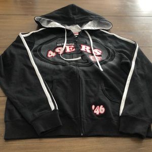 New No Huddle sweater medium